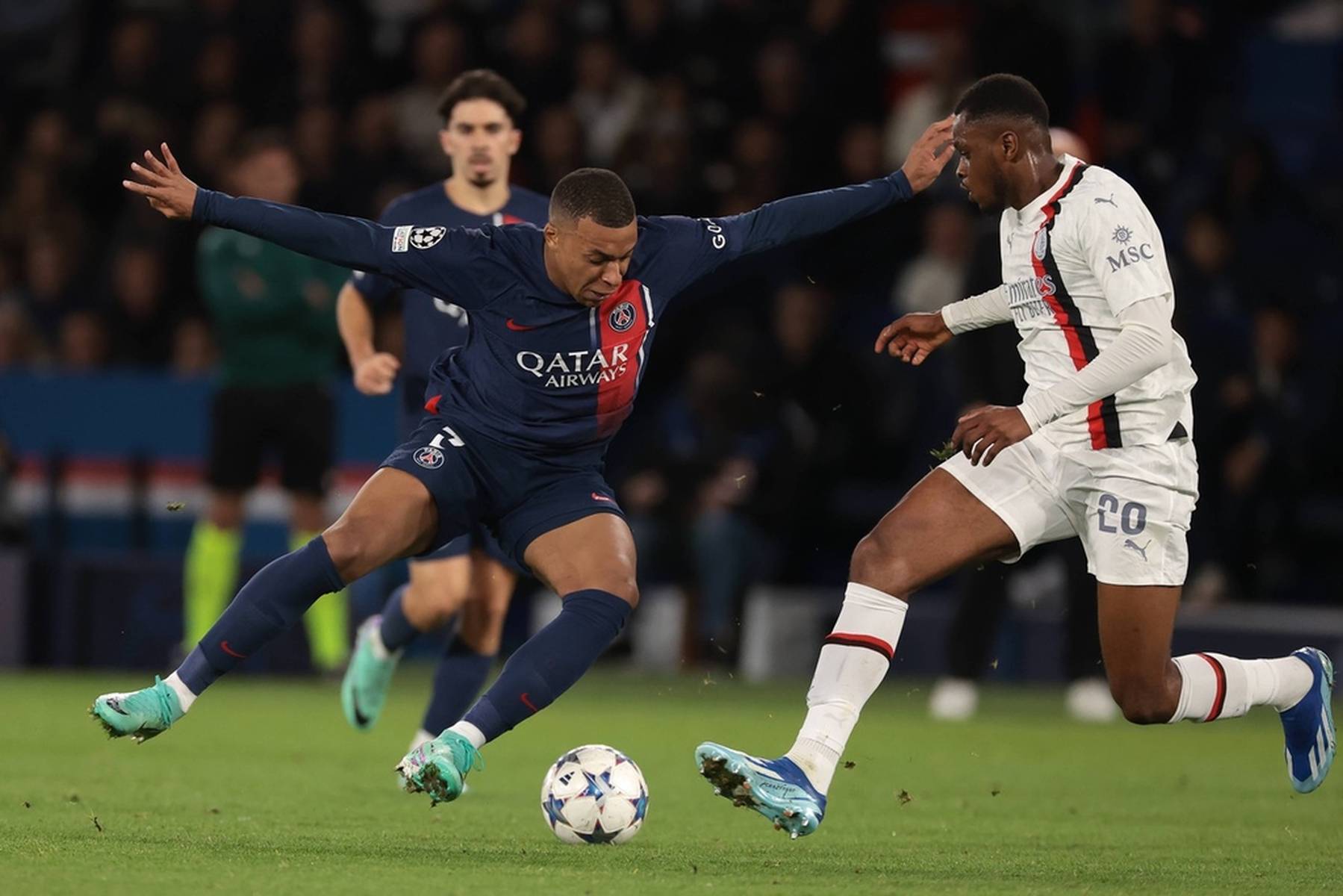 感情往往比 感情往往比