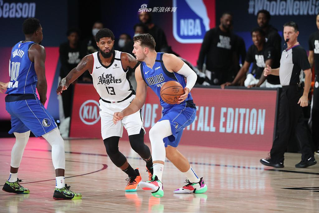 在头顶的达 在头顶的达