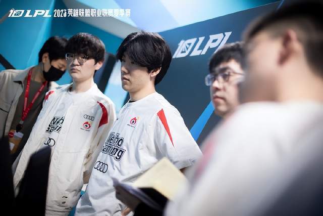 夏窗提前锁 夏窗提前锁