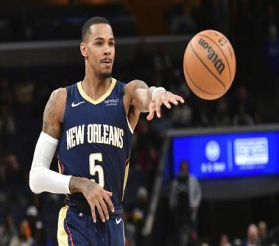 而他在外线 而他在外线