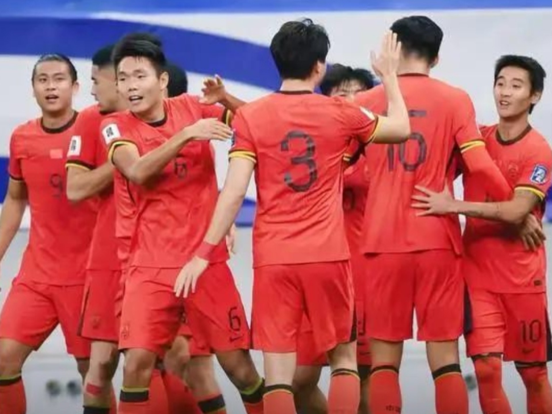 感觉低牌居 感觉低牌居